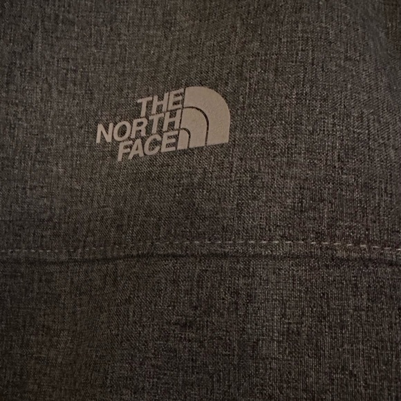 The North Face women’s jacket - Picture 3 of 3